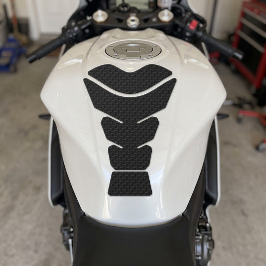Tankpad Motorrad Tankschutz Fischgräte kurz 140x210 mm Carbon Optik + Rakel Set